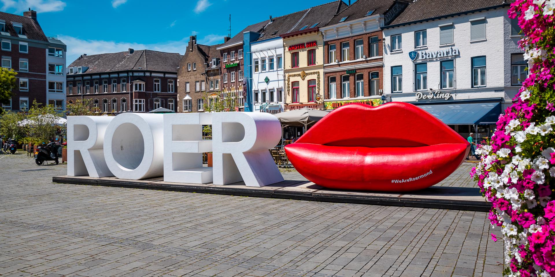 Slotenmaker Roermond opent deur zonder schade