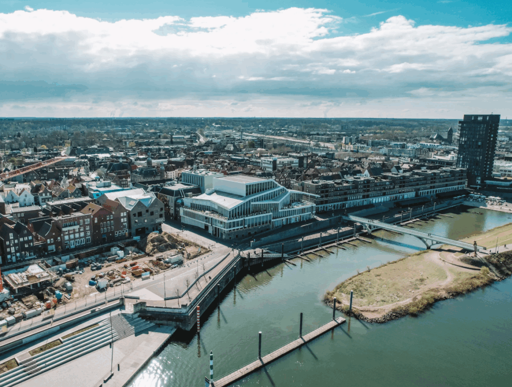 Erkende slotenmaker in Venlo helpt bij gebroken sleutel, buitensluiting of kapot slot – snelle en schadevrije service.